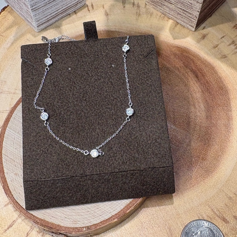 Vintage925  Silver Necklace with Crystal Highlights🩶✨